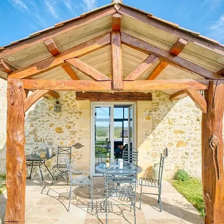 Holiday home Maison Confortable A Avec Jardin Et Terrasse *